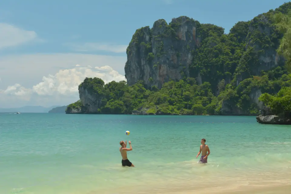 Phuket Shores & Krabi Cliffs